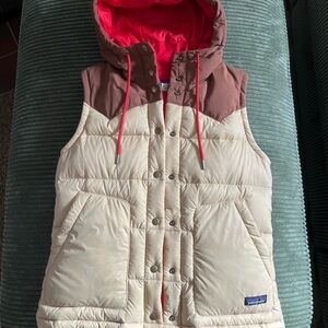 Patagonia Bivy Hooded Tan and Brown Vest with Red Hood